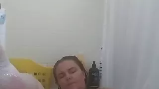 Good morning! Join me In the shower.... I brought toys to play with!