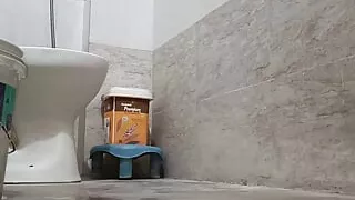 I poured water in my ass and pulled it out.