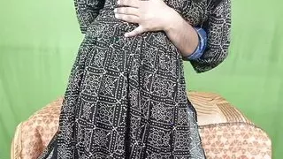 Sister-in-law said, brother-in-law, I will give you everything today.  Quench my thirst.  (in clear hindi voice)