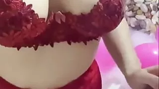 Hot Pussy Masturbates for You