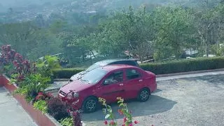 Katty Blake fucks a hotel guest