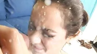 Brunette petite Daisy Marie