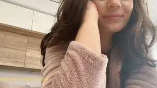 A nice good morning from Helen! Enter the Realm of Live Communication