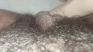 Big clitoris rubbing at home