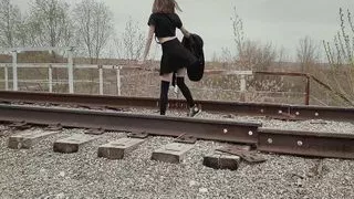 I Walk Without Panties And Show Pussy From The Bridge