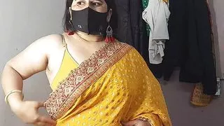 Desi Bhabhi Ki Jamkar Gaand Mari In Hindi Audio.