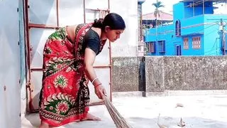 In front of Babuji, the stepson fucked his two wives fiercely