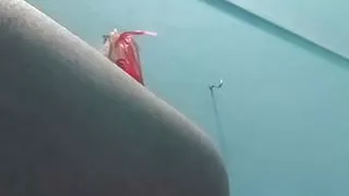 I record with the front camera how we against the mattress