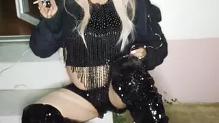 Sexy bitch latina TMILF smoke outdoor