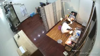 Hackers use the camera to remote monitoring of a lover's home life.615