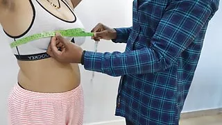 Indian tailor ne Mera size lete lete Mera chut bhi le liya