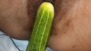 Bihari bhabhi kheera sa muth mare or chut sa Pani nekala