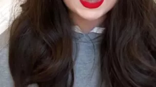 Vends-ta-culotte - Humiliation and trash talking for submissive man by a young French dominatrix