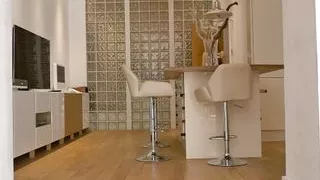 Samantha Bentley's Hairy Pussy in Boots Masturbation