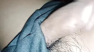 Pinoy daks handjob in the bed creampie my cock