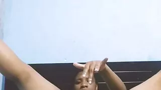 Hot Big Ass Brunette Masturbating in Bed