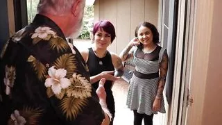 DSC5_1) Amelia Abby Kingsley Threesome Girl on Girl Blowjob Deepthroat Oral Doggystyle Cumshot