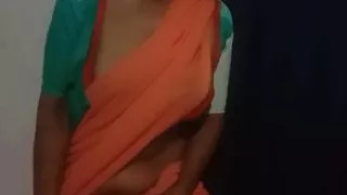 Srilankan sexy girl Ware sari and open her bobo,Hot girl some acting her clothes removing, sexy women  episode