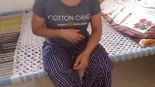 Bhabhi ki Desi boy sex in house Hindi audio.