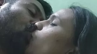 Kavita Vahini licked the tail with lock music