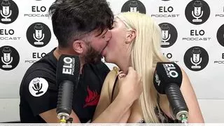 Lore Sofia Shows How She Likes Oral Sex