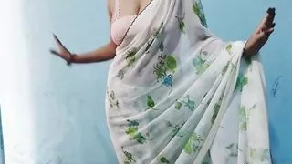 Indian Desi Hot Bhabhi Ki Chudai With Stepbrother