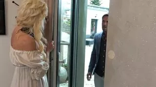 Katarina gets kinky with cock