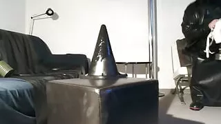 perv _klepperhexe present gasmask riding big dildo and drink piss