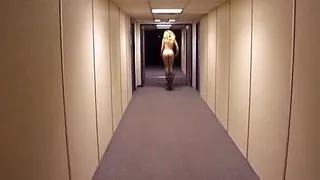 College girl got hardcore fucked in this threesome