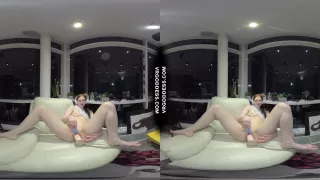 Vaping Hot Girl Lea Listening To Headphones Dancing Stripping Masturbating Winter Nights