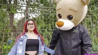 Rosario Is Horny in the Street and Ends up Fucking the Milky Bear