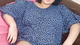 Over clothing bbw tease and sucking finger