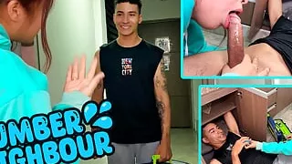 My young neighbor plumber unclogs my pipes - Thiago Lopez & Celeste Alba