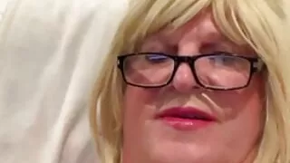 Crossdresser so horny