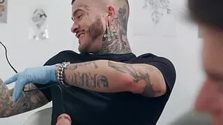 Skinny Twink Lev Ivankov Gets His Asshole Drilled By His Super Sexy Tattoo Artist Fly Tatem - BROMO