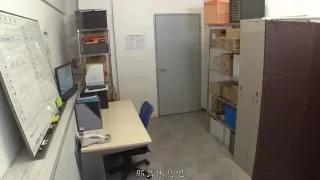 03633,A woman who is fucked and writhes in agony