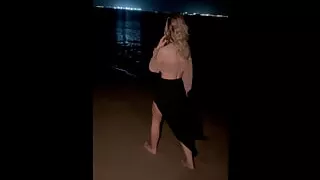 SNAPCHAT on vacation with HOT CHEERLEADER ends with sex on the BEACH