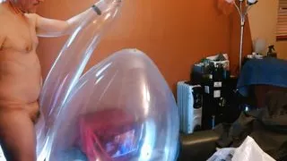 108) Balloon Kink, JO with Qualatex 646 and 36" Round Balloons