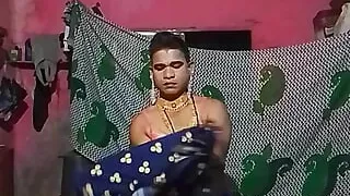 Madhuri Bhabhi crossdressing