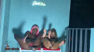 2 Girl Pussy Play On The Balcony