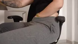 I WAS WATCHING PORN while I was working and I wanted to masturbate