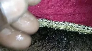 fingering in saree