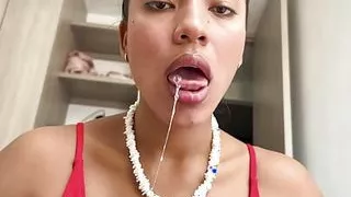 Beautiful Latin model with a good blowjob -amateur couple- nysdel