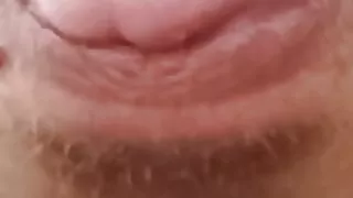 Chutiya randi Lara ke munh mein land ki jagah angutha de Diya