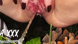 MiaXXX Goldenshower Outdoor
