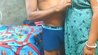 I had a lot of fun inserting my dick into stepaunt&#039;s pussy.