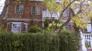 VIXENPLUS Bombshell Milf Holly cheats on hubby with young stud