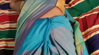 Tamil lady seduced by fingering