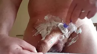 Penis Shaving