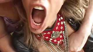 A Beautiful Blonde Bimbo Screamed Her Lungs Out While the Guy Fucked in Her Asshole